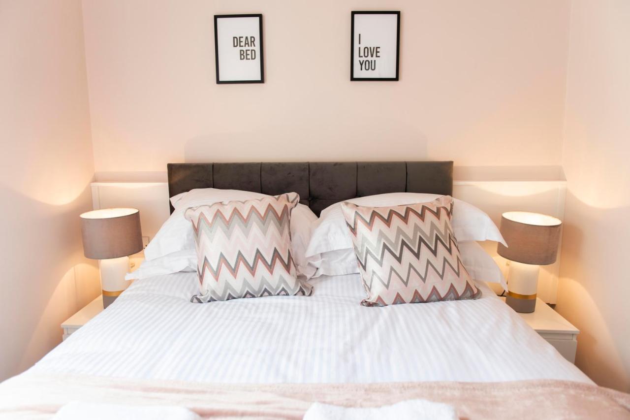 Charles Alexander Short Stay - Highcliffe Apartments Cleveleys Extérieur photo
