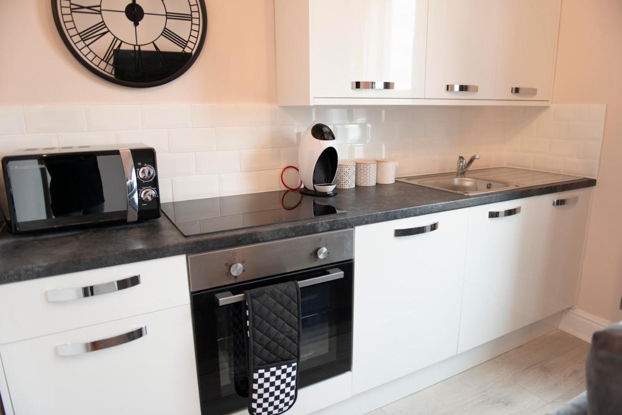 Charles Alexander Short Stay - Highcliffe Apartments Cleveleys Extérieur photo