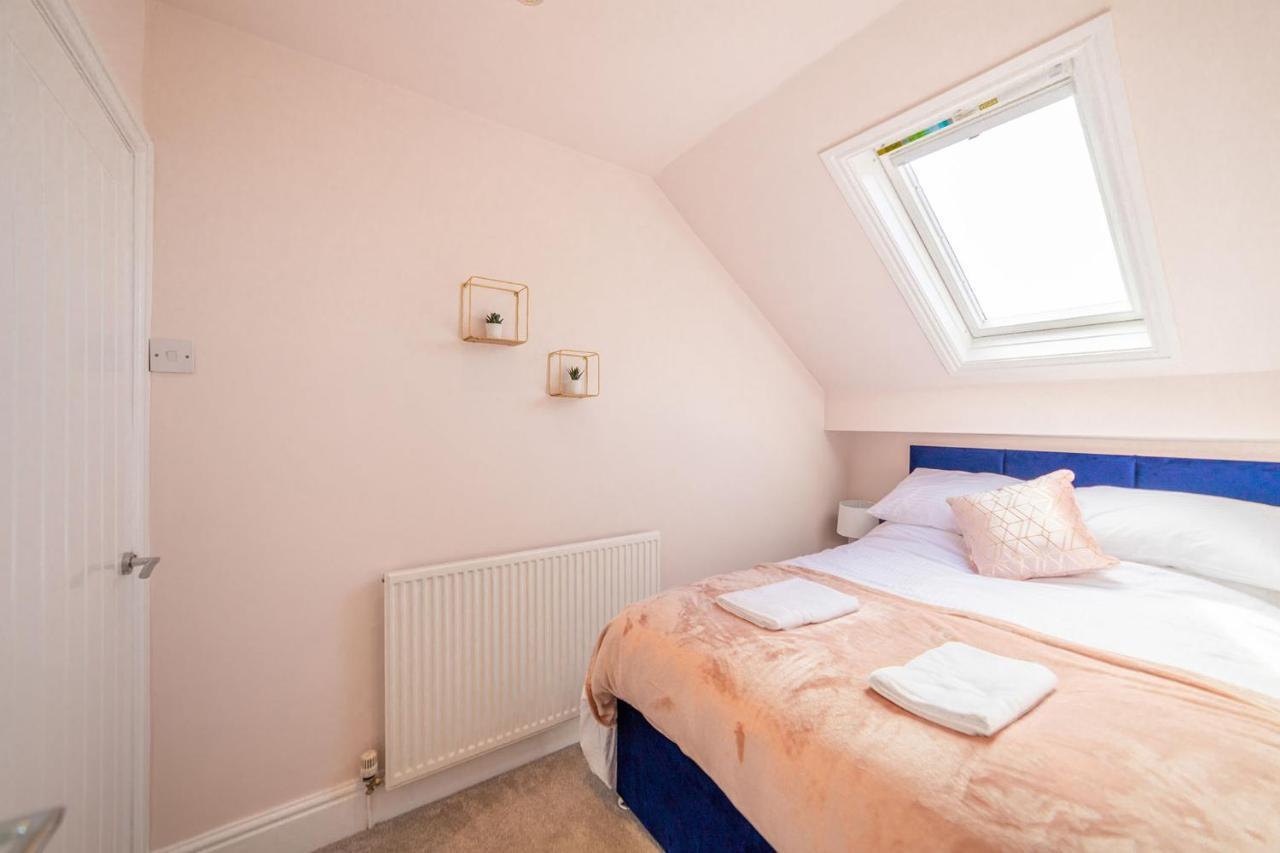 Charles Alexander Short Stay - Highcliffe Apartments Cleveleys Extérieur photo