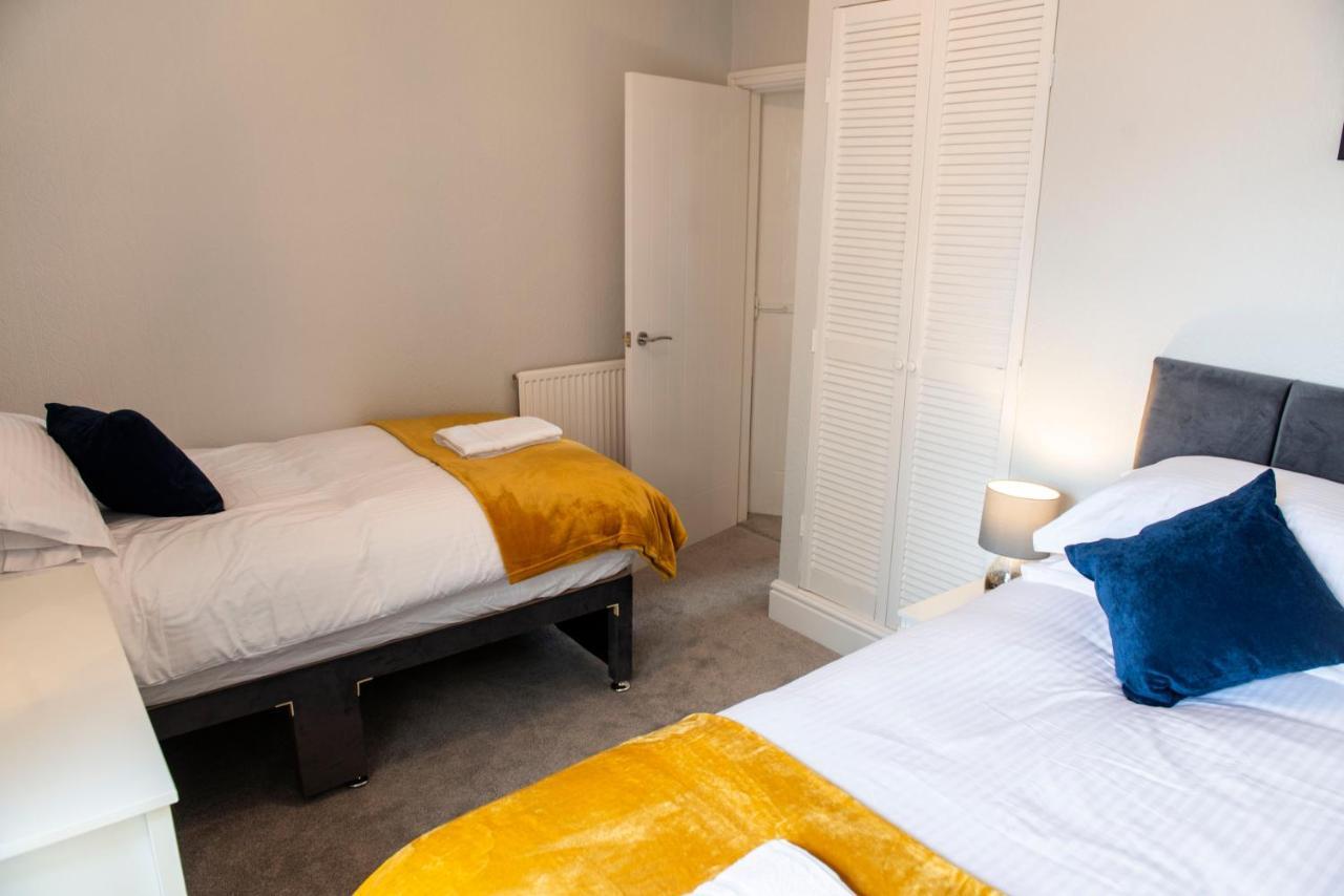 Charles Alexander Short Stay - Highcliffe Apartments Cleveleys Extérieur photo