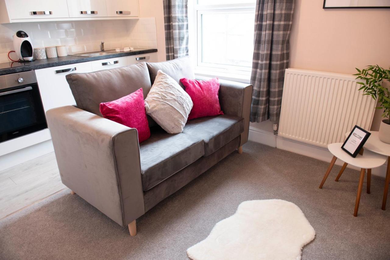 Charles Alexander Short Stay - Highcliffe Apartments Cleveleys Extérieur photo