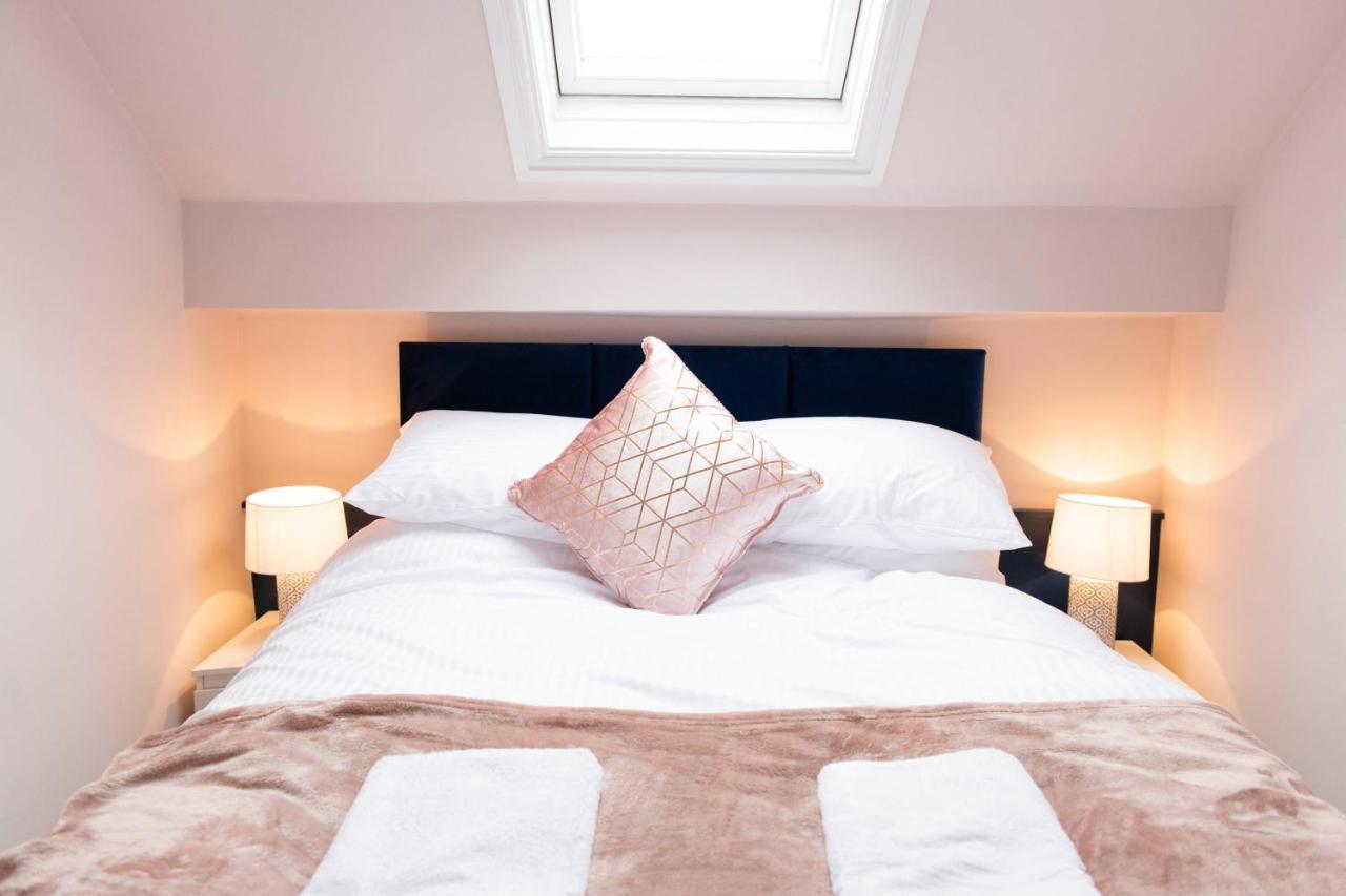 Charles Alexander Short Stay - Highcliffe Apartments Cleveleys Extérieur photo