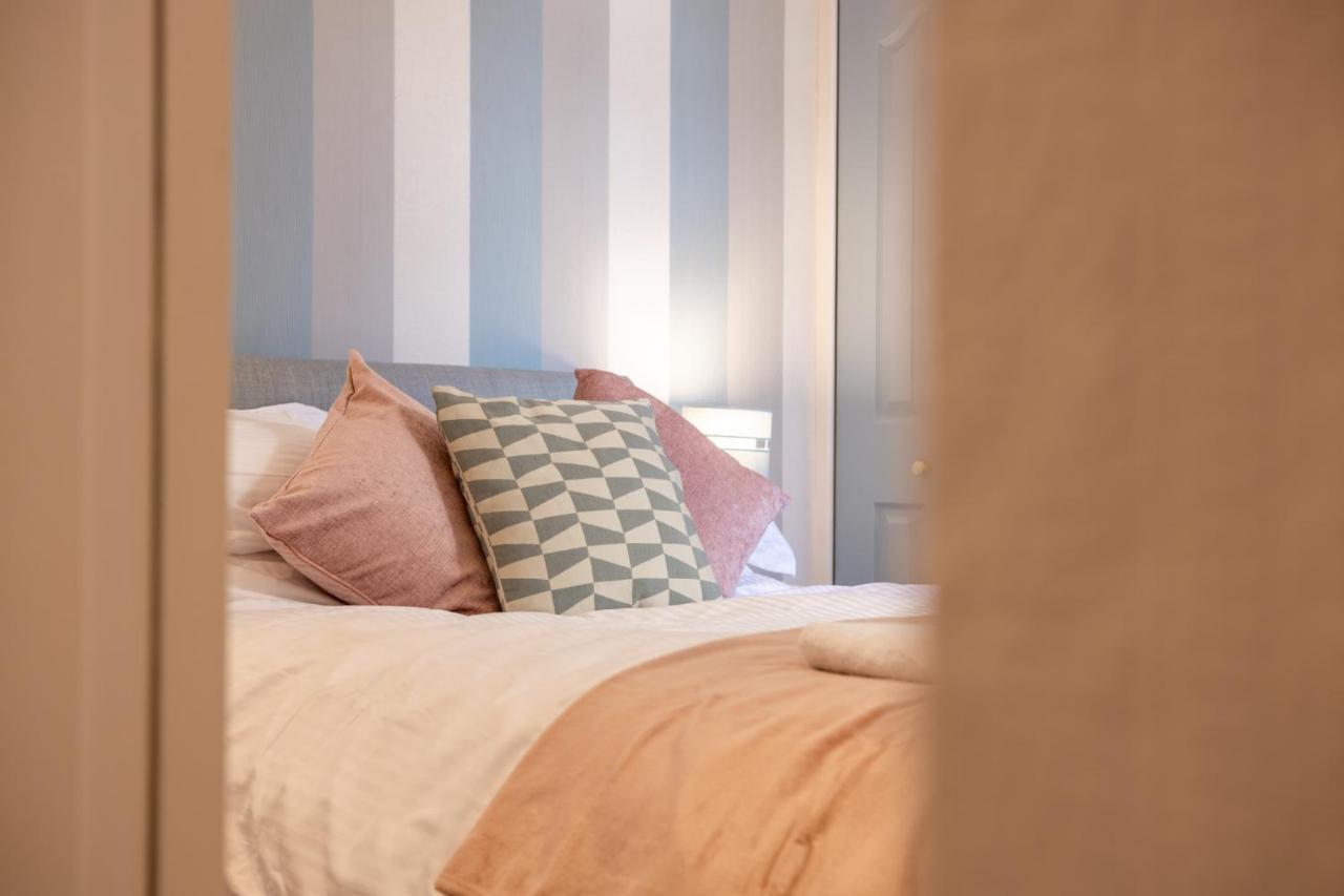 Charles Alexander Short Stay - Highcliffe Apartments Cleveleys Extérieur photo