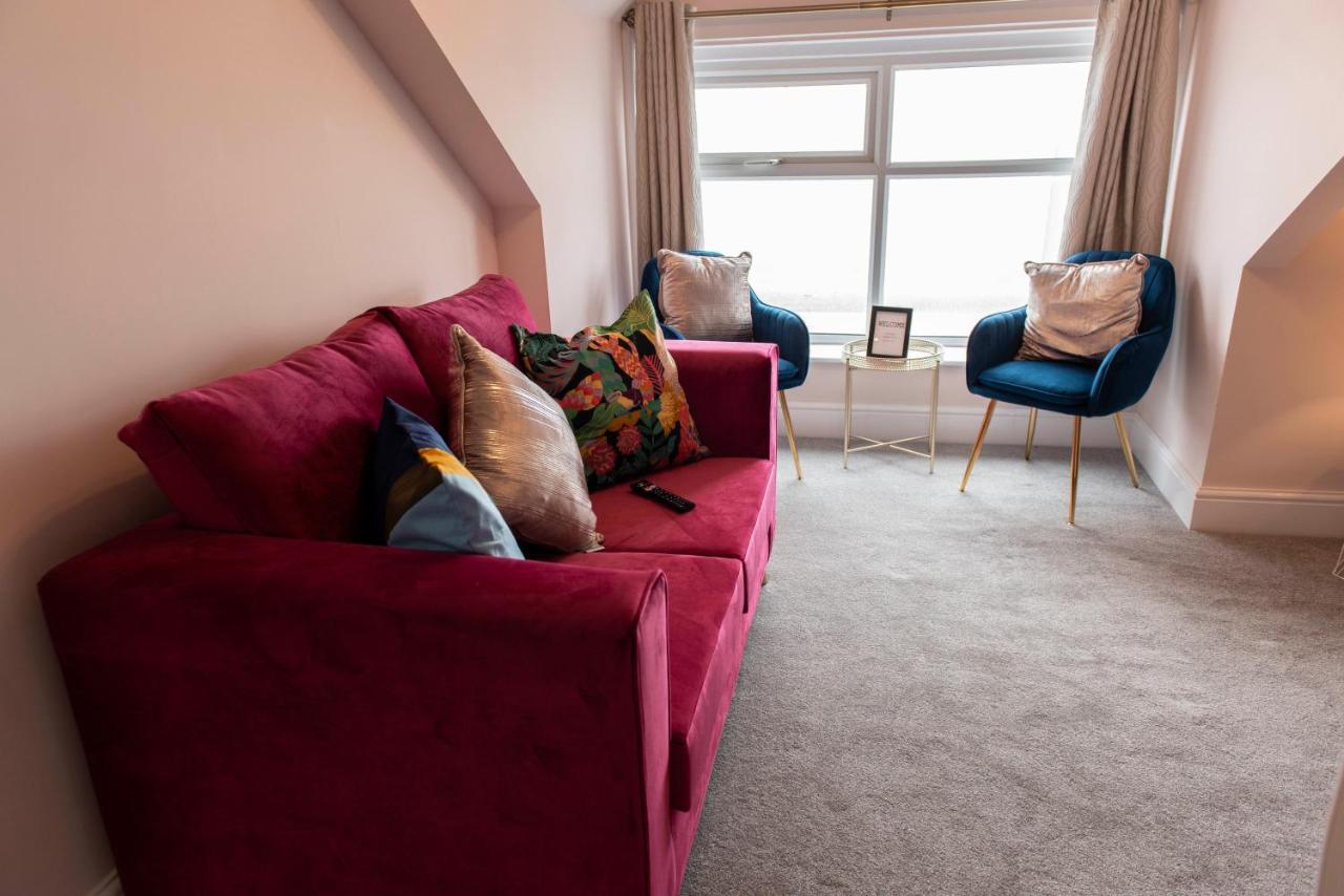Charles Alexander Short Stay - Highcliffe Apartments Cleveleys Extérieur photo