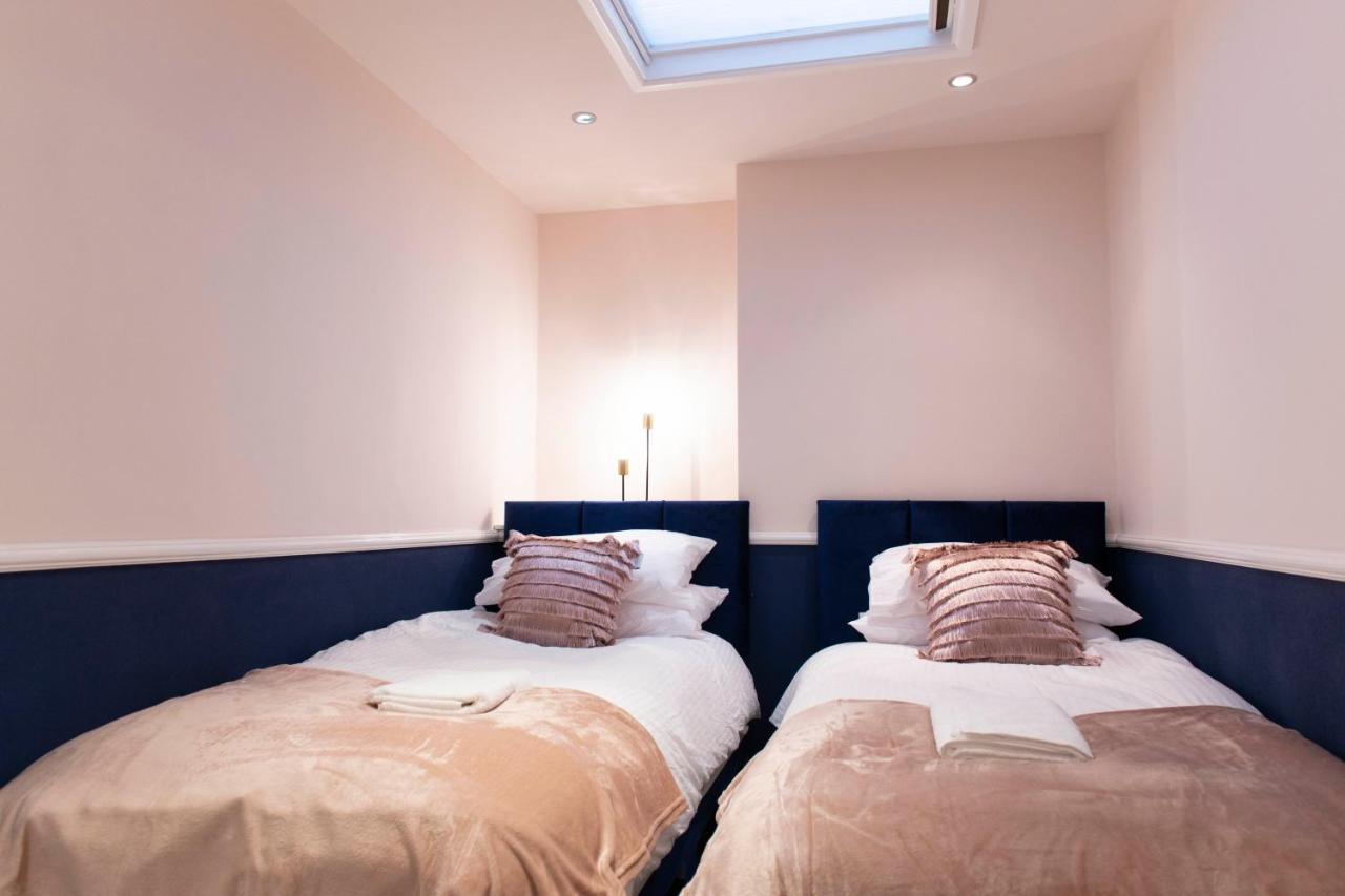 Charles Alexander Short Stay - Highcliffe Apartments Cleveleys Extérieur photo